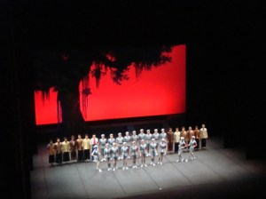 Détachement féminin rouge