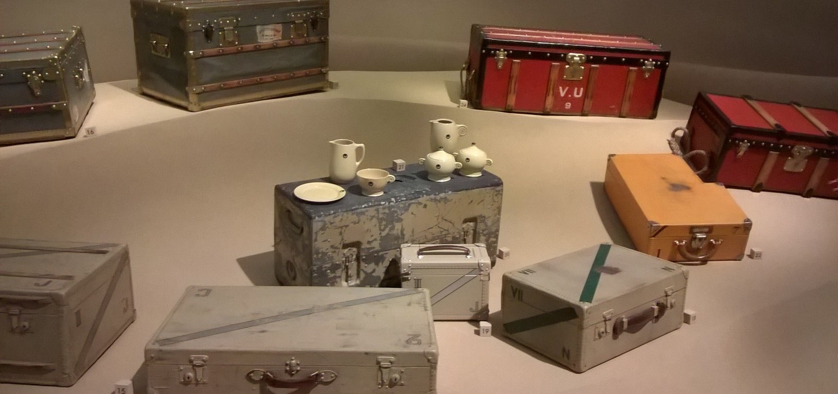 Louis Vuitton Grand Palais Volez, voguez, voyagez