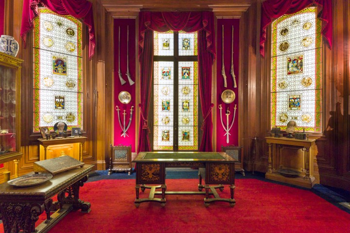 Vue de l'int+®rieur du cabinet de curiosit+®s de l'H+¦tel Salomon de Rothschild -® Barnab+® Moinard_FNAGP (7)